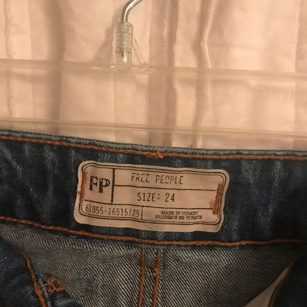 Free people denim skirt embroidered 24 - Picture 2 of 3